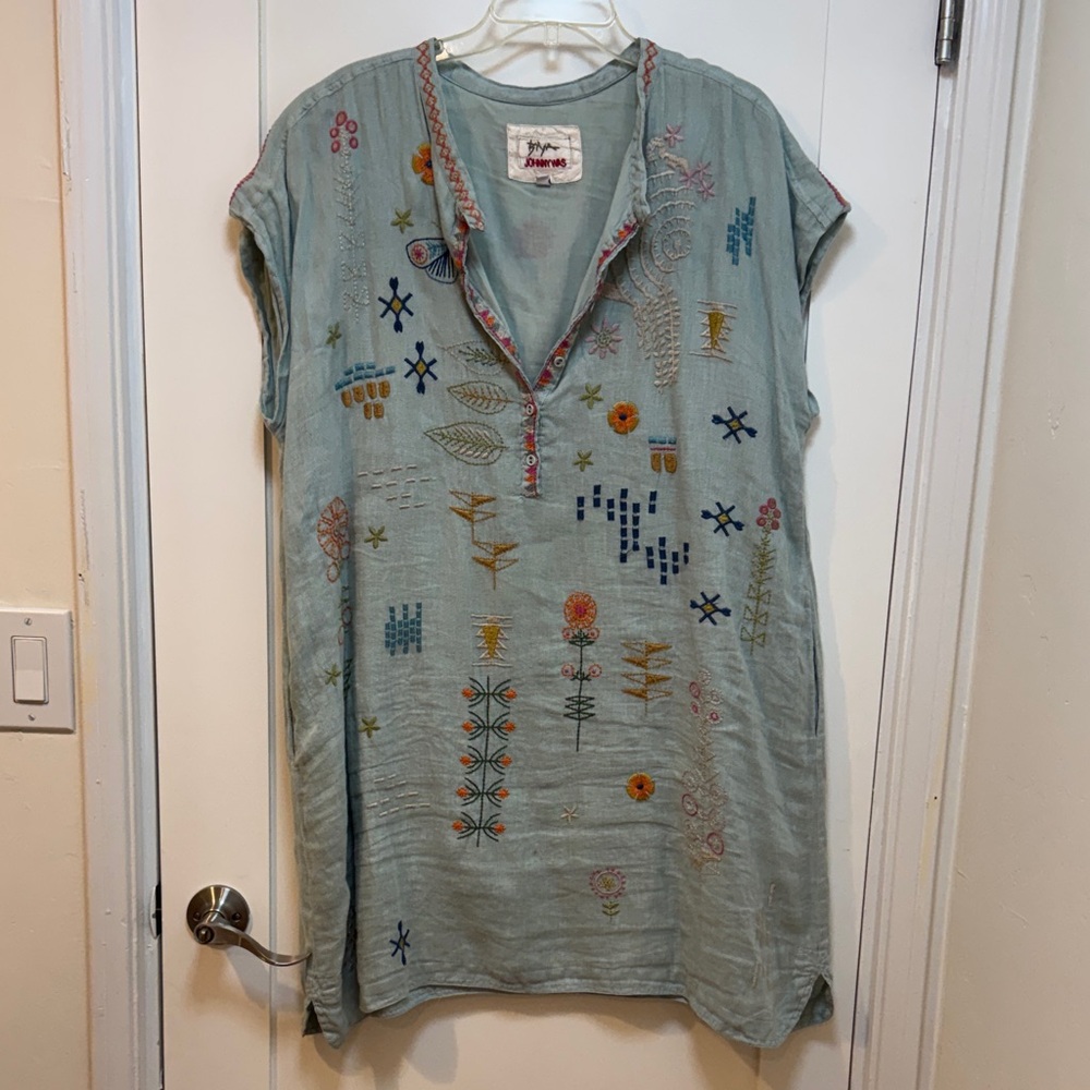 Johnny Was Embroidered Label Top